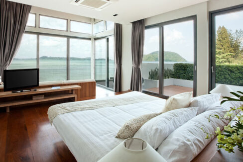 Building Having 15 Apartments The Cabin Hub