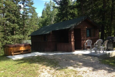 Addison's Bungalows The Cabin Hub cabin rentals Rocky Mountains bc