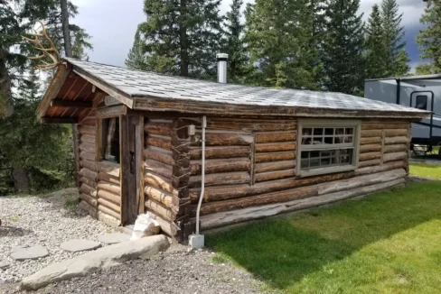 rustic log cabin rental near calgary