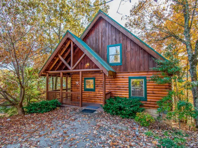 rustic 2 bed room cabin in pigeon forge gatlinburg smoky mountains